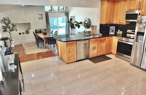 South of Conant House | Home Theater, Private Backyard, Theme Parks Close