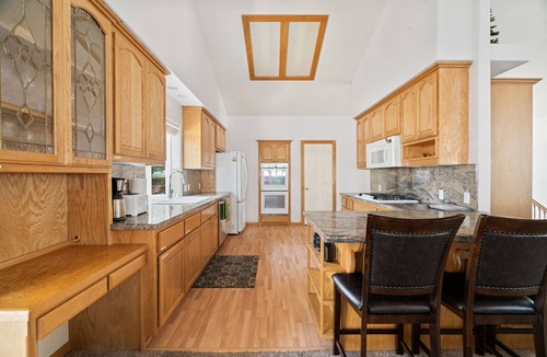 Montgomery Estates House | Hot Days, Cool Nights – 4BR Pet-Friendly Home in South Lake Tahoe