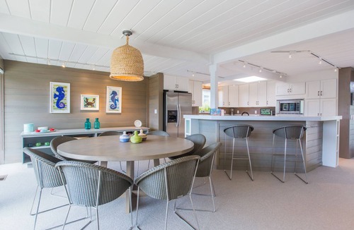 Stinson Beach House | Impressive Panoramic Views on Seadrift Lagoon