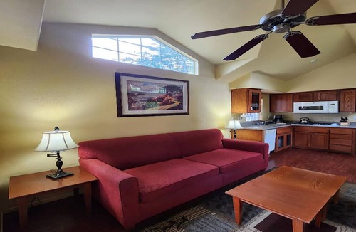 Point Arena Villa | Inviting Suite with Dining Area, Close to Dining Spots and Bowling Ball Beach