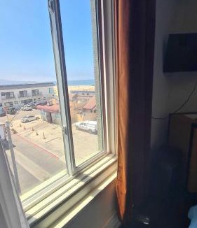 Hermosa Beach Hostel | ITH Hermosa Beach Surf Hostel LAX