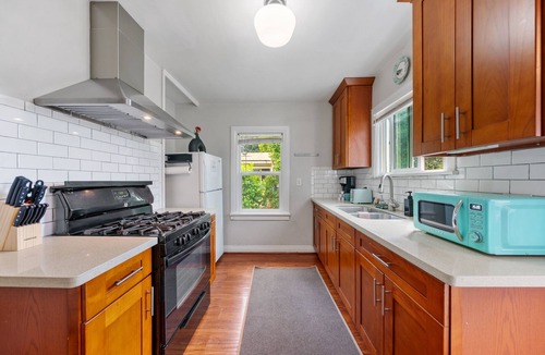 Mid Central House | Jie choice's - Pasadena 2b1b Peace Pad