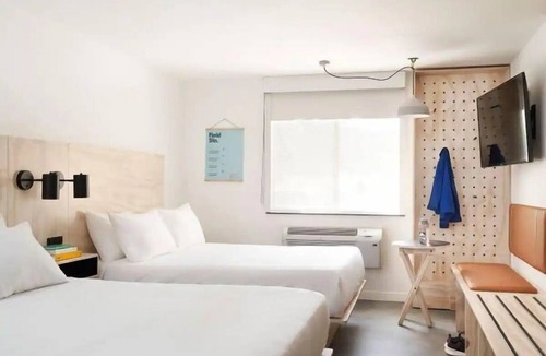 Yucca Valley Hotel | Joshua Tree | 2 Queen | Coffee + Kitchen, Gear Shop, Bocce Ball | 2 Units