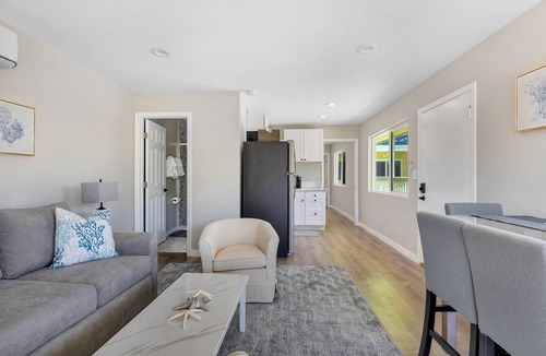 La Jolla Shores Apartment | La Jolla Shores Beach Bungalow w/Balcony, 2 Units in 1 & Steps from the Beach!