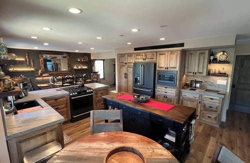 Agoura Hills House | Lady Face views ! Gorgeous~Hot tub~GYM~EV with spool ! New remodel