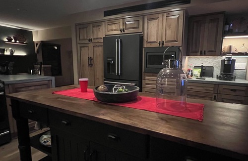 Agoura Hills House | Lady Face views ! Gorgeous~Hot tub~GYM~EV with spool ! New remodel