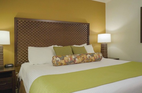 Elk Point Resort | Lake Tahoe | Group Lake Retreat | Pool + Lake | 2BR Twin