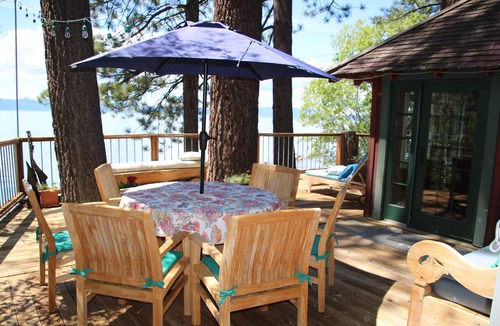 Lincoln Park Cabin | Lakefront Historic Tahoe Cabin | Private Beach + Views | Pet Friendly(ZC1298)