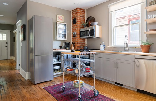 Historic Montford House | Langdon Hall | Walkable Downtown Asheville | Monthly 2BR Rental