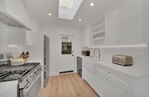 Laguna Beach Cottage | LOVELY, DESIGNER COTTAGE - 3 MIN. WALK TO BEAUTIFUL BEACHES!