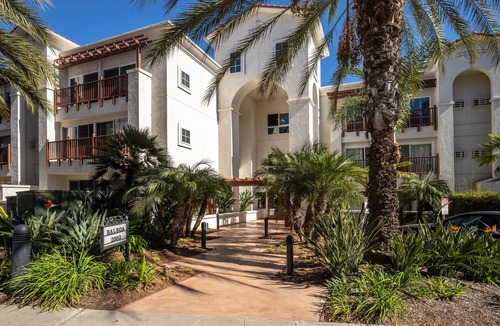Carlsbad Condo | Lovely La Costa condo -walk to Spa & Golf course, close to beach & Legoland