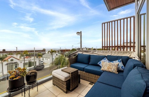 The Strand House | Lux by Manhattan Beach Pier & Panoramic Ocean View