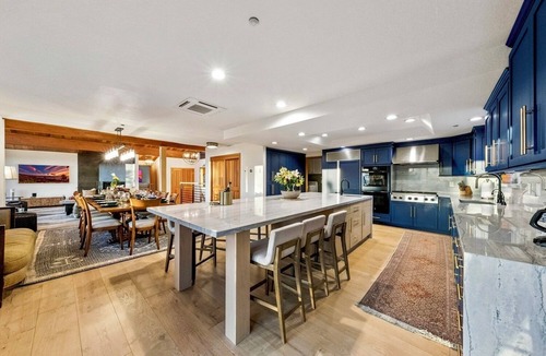 Round Hill Village House | Luxe55 Lake Tahoe Luxury View Estate Panoramic Lake Views, Near South Lake Tahoe & Heavenly
