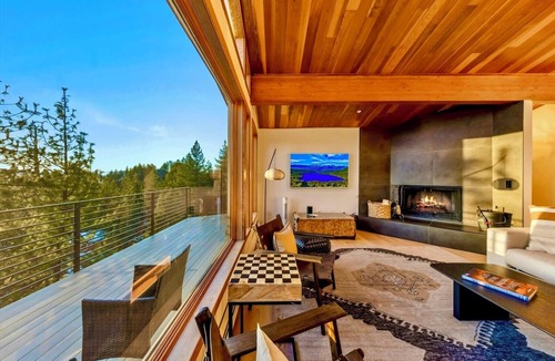 Round Hill Village House | Luxe55 Lake Tahoe Luxury View Estate Panoramic Lake Views, Near South Lake Tahoe & Heavenly