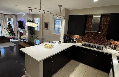 Downtown Condo | Luxurious fully furnished 2-bedroom 2.5 bath condo in enchanting Glendale CA
