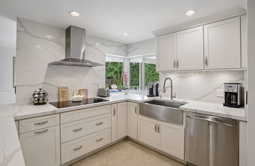 Tropic Isle House | Luxurious Single-Story Waterfront Pool Villa in Delray Beach! VIP Passes!