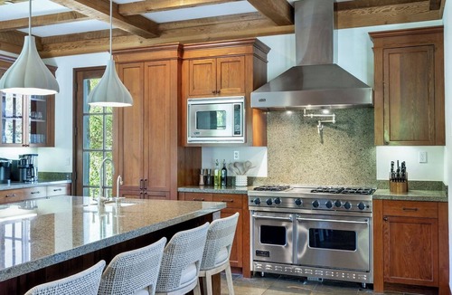 Sonoma County Villa | Luxury 38-Acre Calistoga Mansion - Pool, Vineyard, Amazing Views, Boccee & More