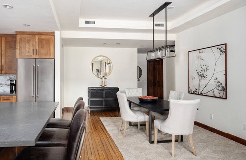 Lakeside Park Condo | Luxury 4bdr Residence Steps From Heavenly Village 4 Bedroom Condo