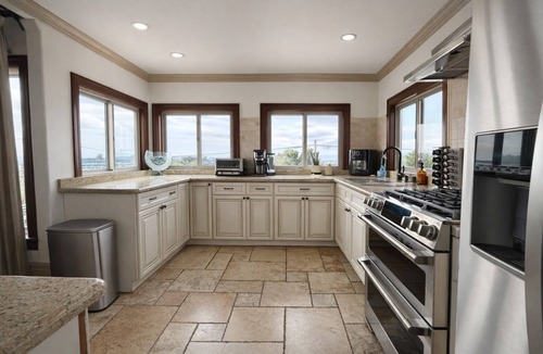 Mission Hills House | Luxury 5BD/4BA Mission Hills/Stunning Rooftop + Skyline Views