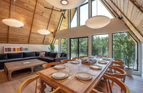 Groveland House | Luxury A-Frame, lakefront, 40mins to Yosemite
