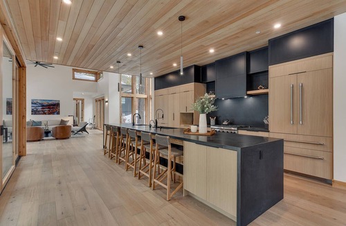 Olympic Valley House | Luxury Creekside Retreat Near Palisades Tahoe - Spirit TLUXP