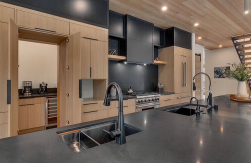 Olympic Valley House | Luxury Creekside Retreat Near Palisades Tahoe - Spirit TLUXP