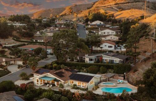 Whittier House | Luxury Overlooking