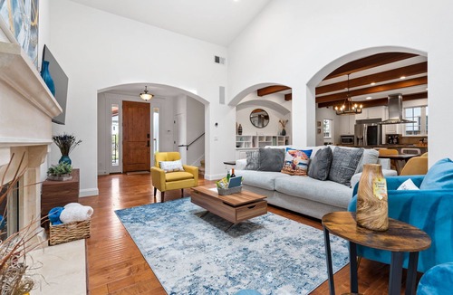 Eastside Santa Cruz Villa | Luxury Santa Cruz Beach Villa w/Hot Tub + Ultra-Fast WiFi , Twin Lakes Beach