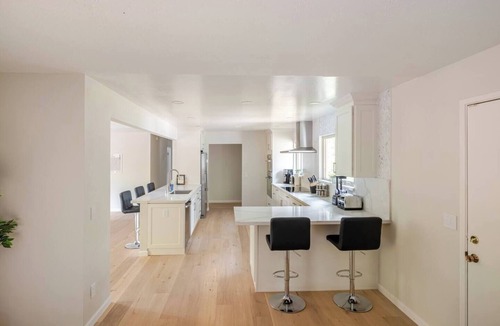 Sonoma House | Majestic Redwoods, Pool, Hot Tub, Chefs Kitchen