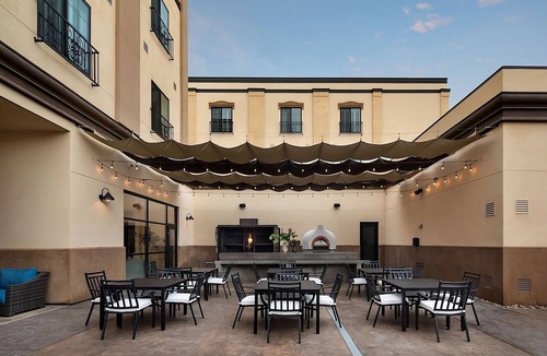 Winters Hotel | Making The Best Memories Along The Way! Pets Are Welcome, Free Parking!