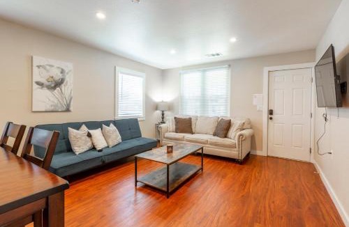 Northside Apartment | #Marbella Lane - 3BR Upper Level House in Downtown SJ 11-Min to Levi's