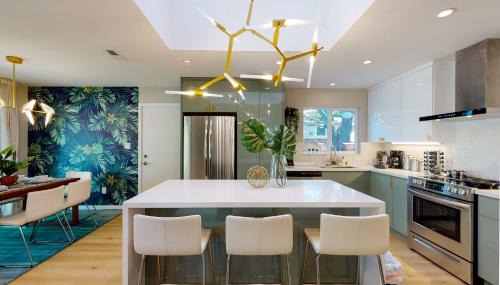 San Jose House | #Marbella Lane - San Jose Designer Home 12-Min to Levi's