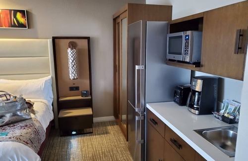 Palm Desert Hotel | Marriott Desert Springs Villas One, Large 1 bedroom hotel room in Palm Desert