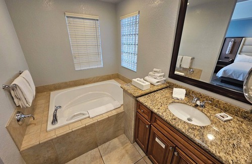 Palm Desert Hotel | Marriott Desert Springs Villas One, Large 1 bedroom hotel room in Palm Desert