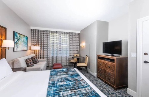 Lakeside Park Resort | Marriott's Timber Lodge South Lake Tahoe 2-bed resort with fitness room, WiFi