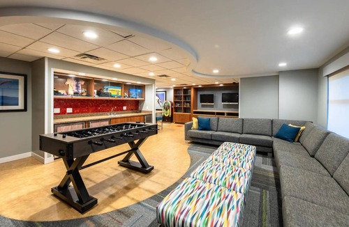 Lakeside Park Resort | Marriott's Timber Lodge South Lake Tahoe Studio with AC, WiFi