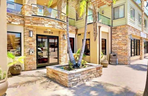 Crown Point Condo | MB Contemporary 4BR/3BA Steps to Sand with Garage
