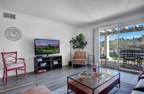 Palm Springs Apartment | Mesquite-Ground-Floor 2BR condo with Patio, Pool, Spa, & Views