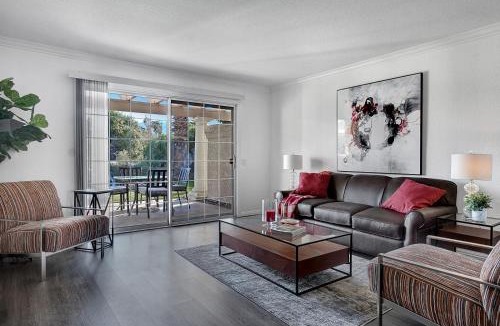 Palm Springs Apartment | Mesquite-Ground-Floor 2BR condo with Patio, Pool, Spa, & Views