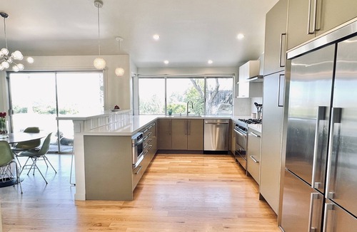 Calabasas House | Mid Century View Home in Calabasas