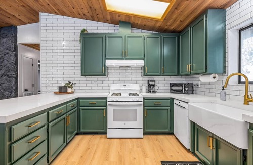 Cold Springs Cabin | Modern Retreat- 4 miles to Pinecrest Lake! EV Charger!