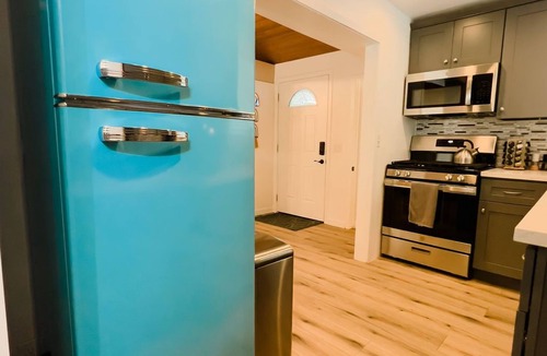 Crestline Cabin | Modern Rustic Cabin in Crestline Near Lake Gregory