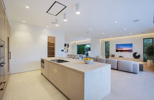 Beverly Hills Villa | MODERN VILLA POOL JACUZZI 6 BEDROOM