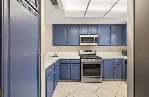 Palm Desert Condo | Monterey Country Club Condo with Golf Course and Mountain Views, Pools, Spa and Private Patios