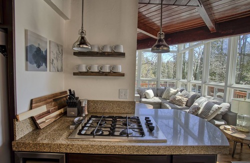 Cedar Glen Cabin | Mountain Escape w/AC Near Village w/Private Lake Trail Access, Deck & BBQ