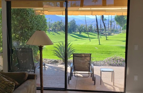 Palm Desert Villa | Mountain view desert get away