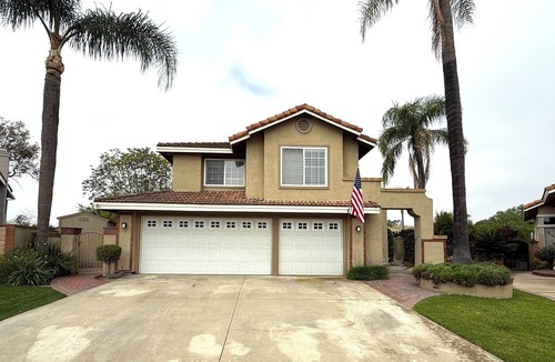 Chino Hills House | Mountain View Pool House BBQ
