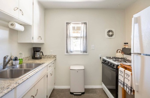 Mount Helix Condo | Mt Helix Delight-Adorable Private Studio w/Patio