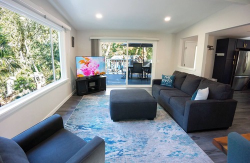 Hacienda House | Near Guerneville~Steps to Russian River~Hot Tub, Game Yard~Cosmo Retreat