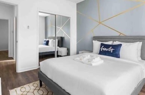 Downtown House | New 2BR 1BA Retreat With Modern Design